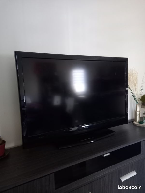 Vend écran 106 cm (image 3)