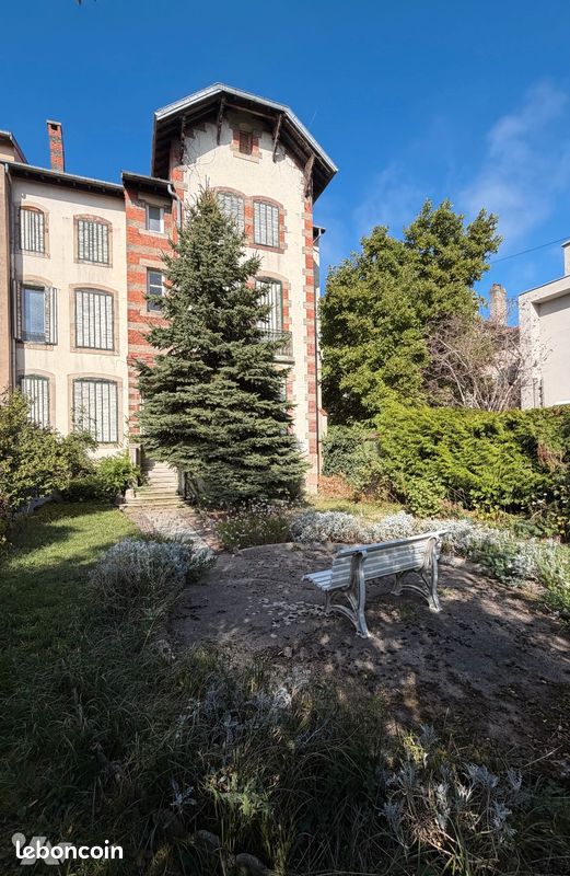Maison 12 pièces 378 m² · à Lunéville · 378 m² · 208 000 €