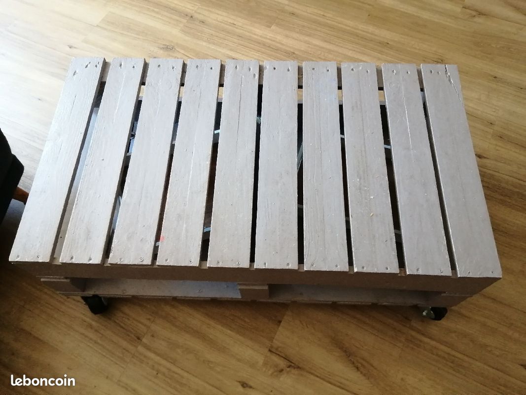 Table basse en palette (image 2)