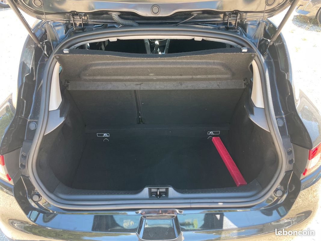 Renault clio iv 1.5 dci 90 zen eco2 (image 10)