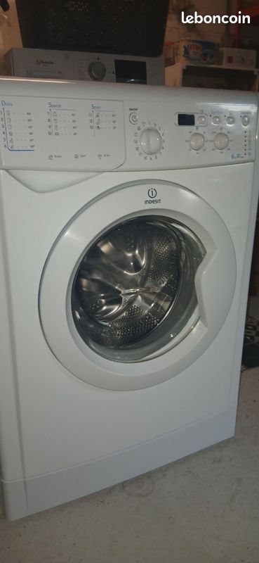Machine a laver Indesit Idw 6125 (image 1)