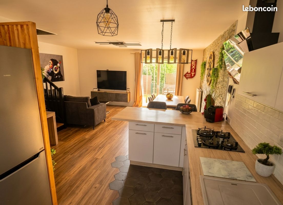 Maison 3 pièces 87 m² · à L'Isle-d'Abeau · 86,8 m² · 245 000 €