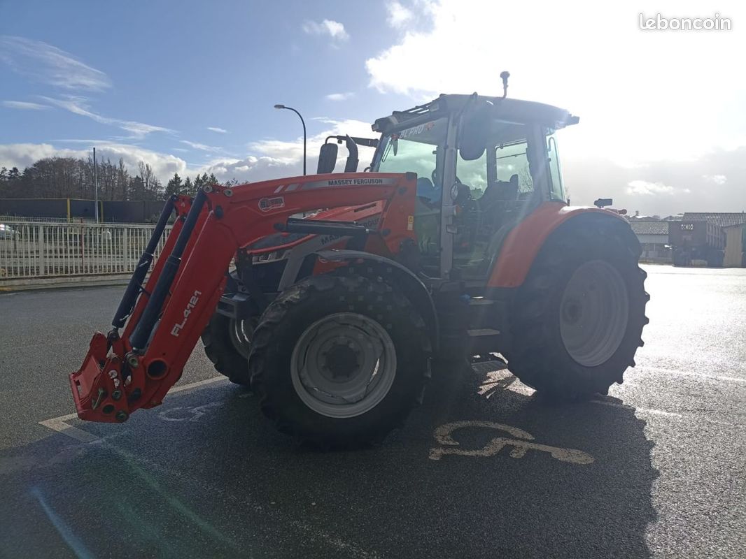 Massey Ferguson 5S115 DYNA 4 EFFICIENT - Tracteurs