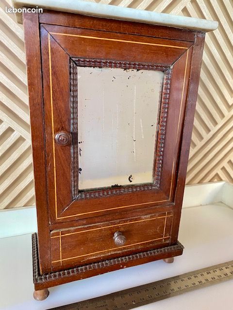 Mini Armoire Poupée Vintage Années 70-80 Avec Accessoires – Décoration Vitrine