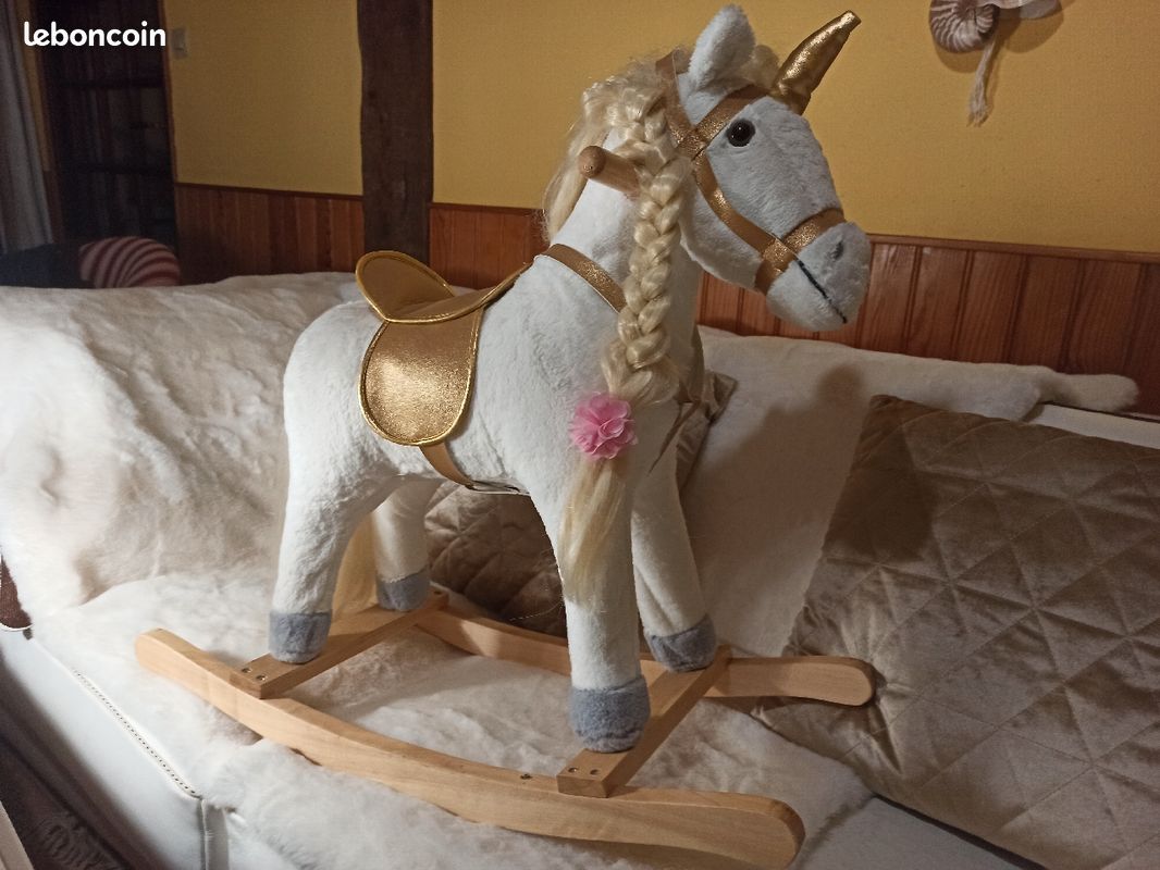 Licorne bascule (image 1)
