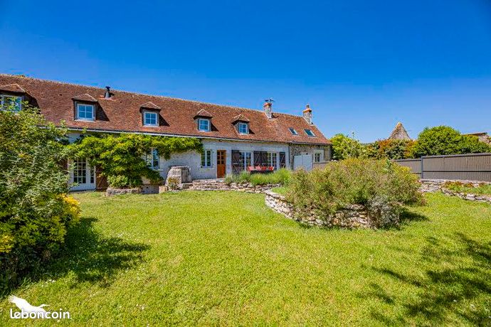 Longère 6 pièces 175 m²