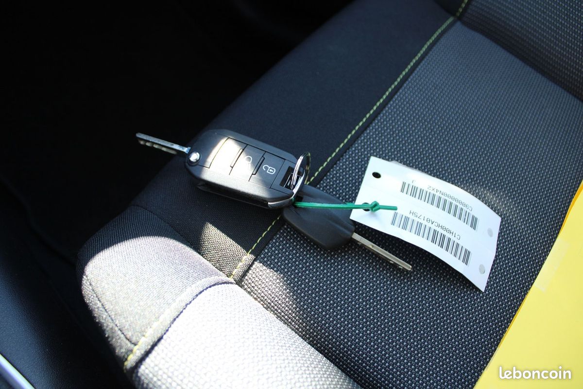 Citroen C3 PHASE 4 C-SERIES 83 CV ESSENCE GPS LINK USB BLUETOOTH RÉGULATEUR FULL LEDS CLIM AUTO (image 13)