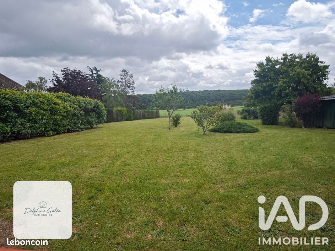 Terrain 1385 m² · à Saint-Rémy-sur-Avre · 1 385 m² · 90 000 €