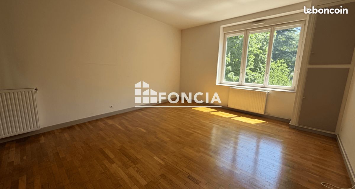Appartement 3 pièces 85 m² · à Villeurbanne · 85 m² · 1 100 €