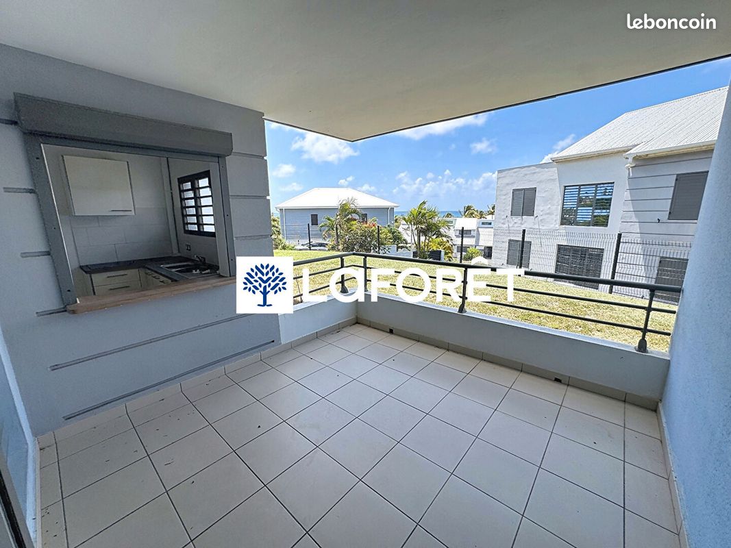 Appartement 3 pièces 66 m² · à Saint-François · 66 m² · 835 €
