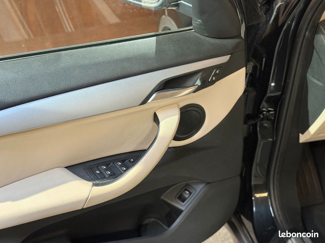 BMW X1 sDrive 18i Business Steptronic 1ère Main / Caméra (image 15)