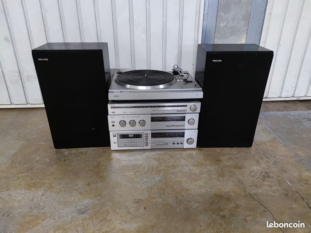 Chaîne Hi-Fi Philips Vintage 1980 – Noir, CD, Enceintes à Brancher, état D’usage