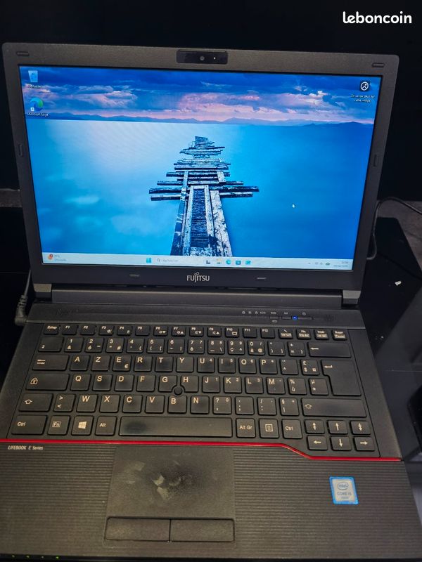 Acheter pc portable Fujitsu LifeBook U727 i5 chez