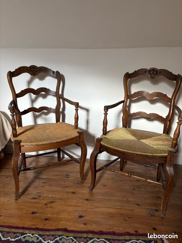 Fauteuil bois et paille (image 1)
