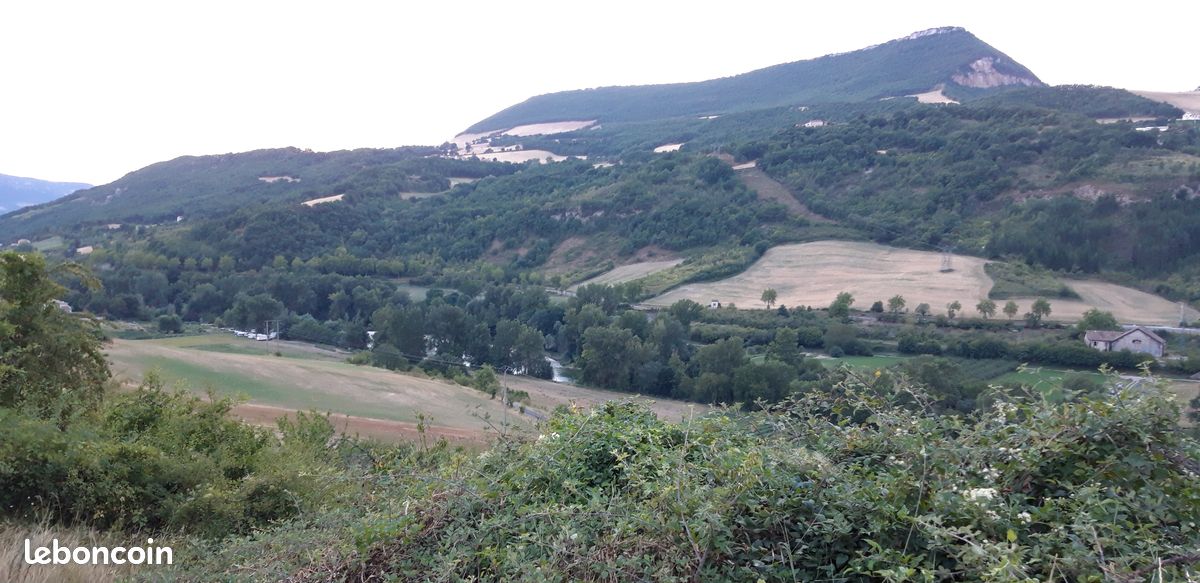Terrain 592 m² · à Aguessac · 59 000 €