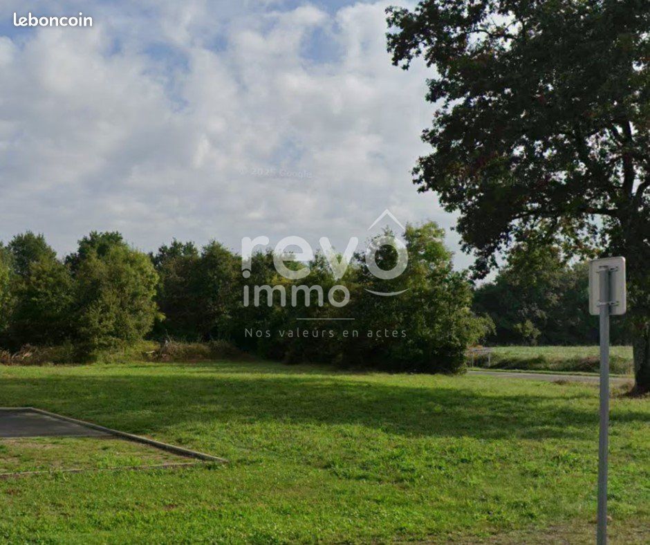 Terrain 900 m² · à La Limouzinière · 69 900 €