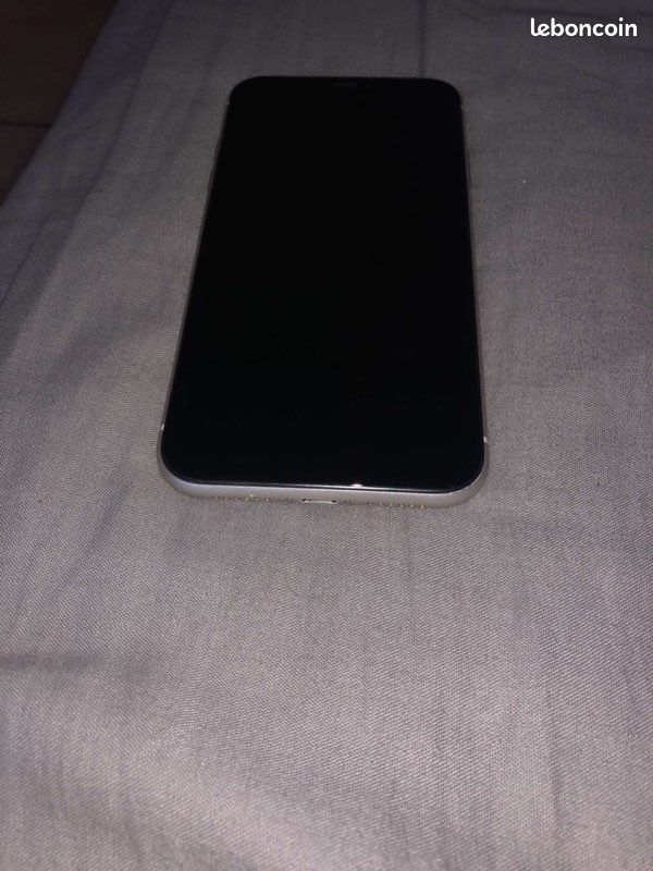IPhone 11 (image 6)