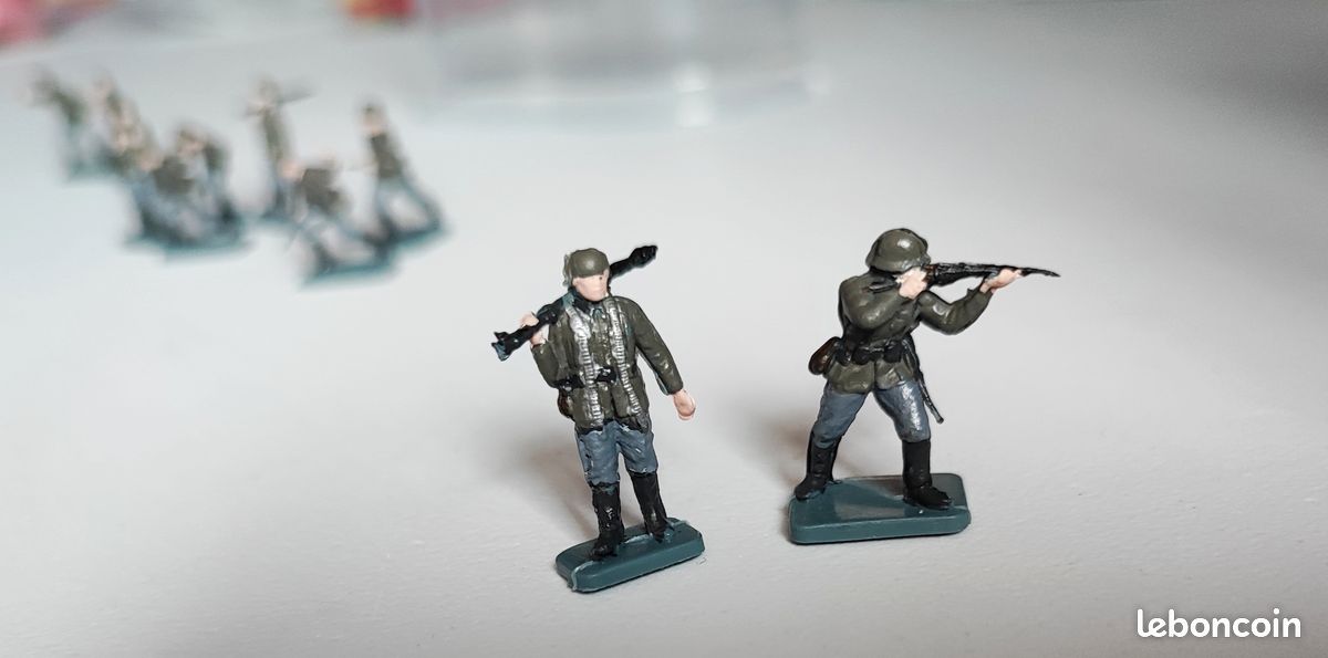 4 Figurines Parachutistes Allemands WWII 1/72 - Peintes à La Main - Neuf