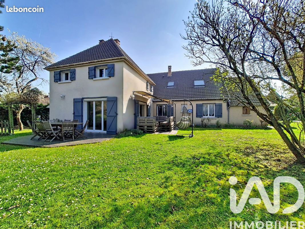 Maison 7 pièces 172 m² · à Gressy · 172 m² · 499 000 €