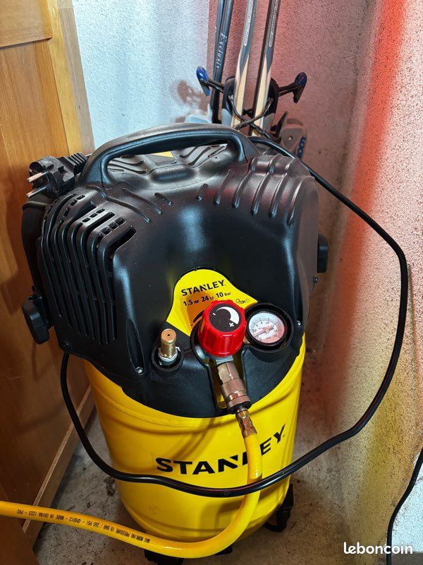 Compresseur stanley 25l +accessoires (image 1)