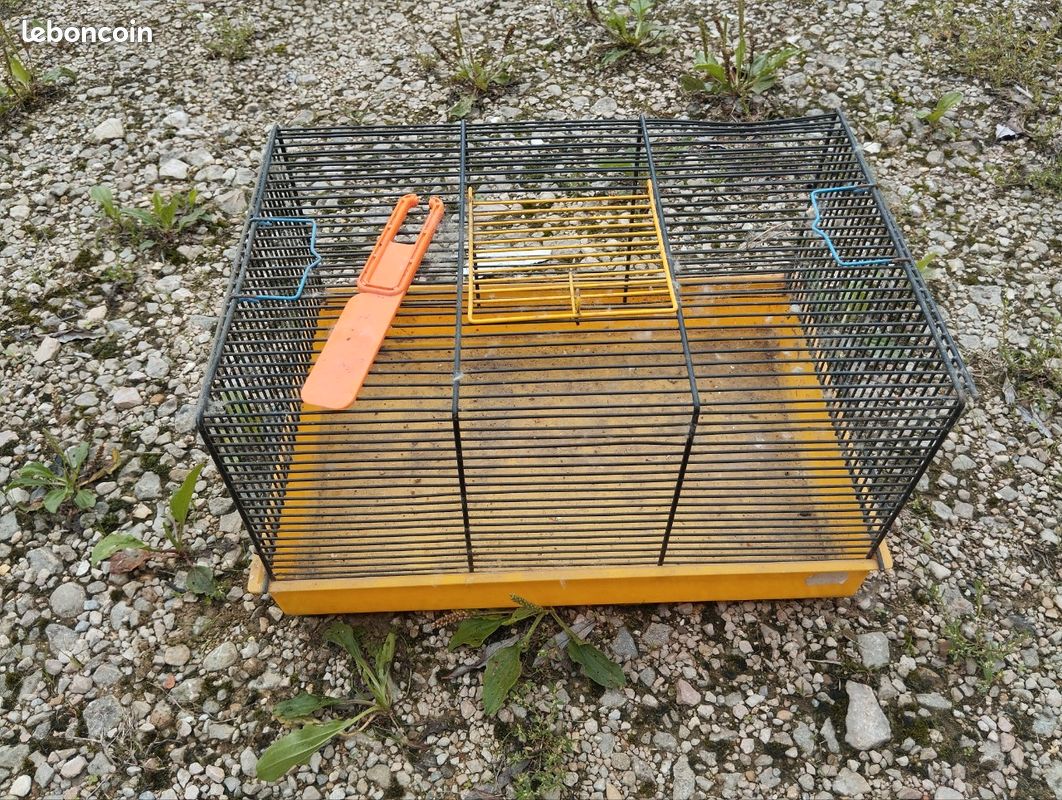 Petite cage (image 1)
