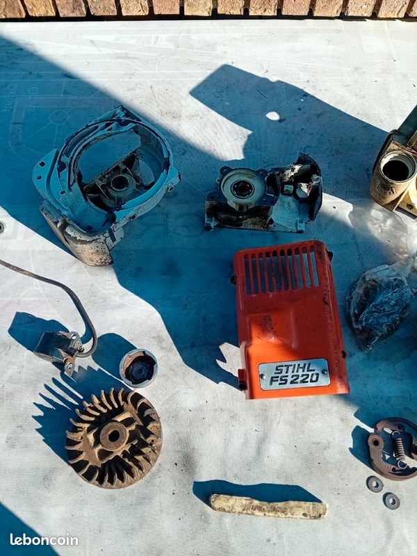 Pièces détachées Stihl FS 220 (image 2)