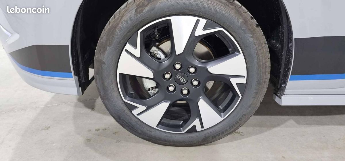 Ford Transit Custom FOURGON 320 L1H1 2.0 ECOBLUE 170 CH BVA8 SPORT (image 4)