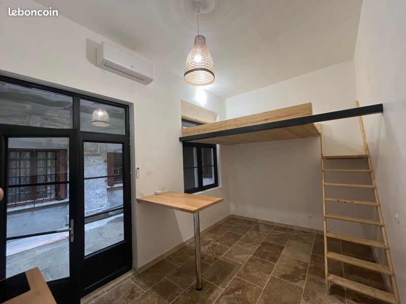 Appartement 1 pièce 15 m² · à Nîmes · 15 m² · 450 €/mois