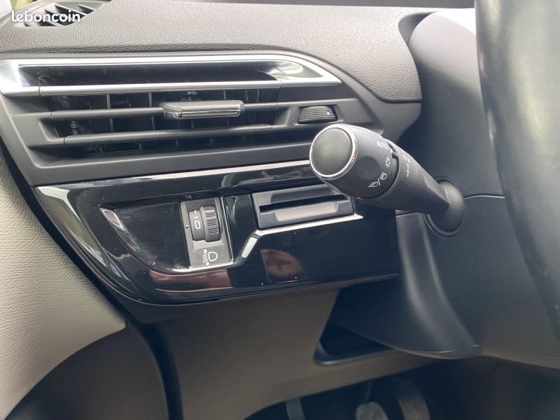 Citroen C4 PICASSO BLUEHDI 120CH FEEL S&S (image 12)