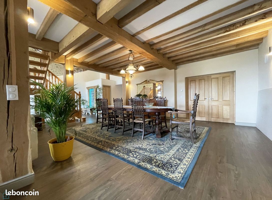 Maison 7 pièces 373 m² - Montbron 16220 (image principale 10)