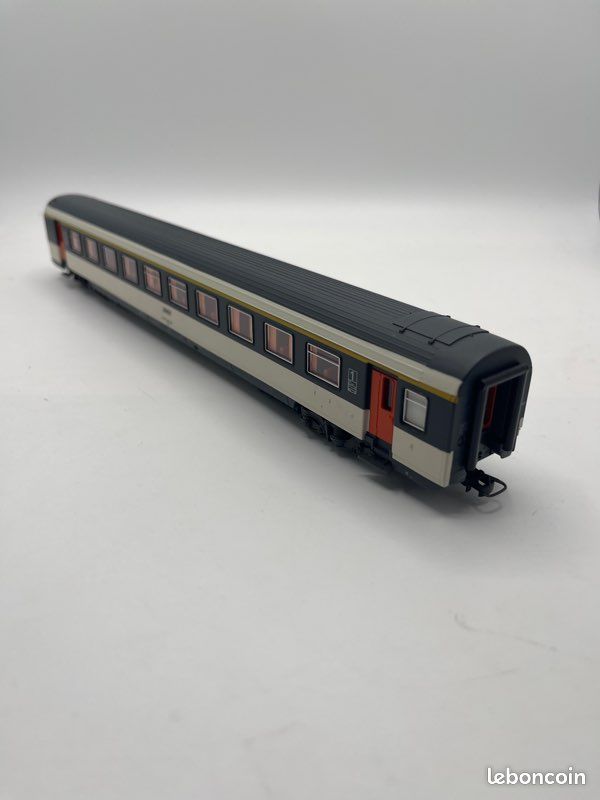 Voitue corail lima models classe 1 midi Pyrénées neuve