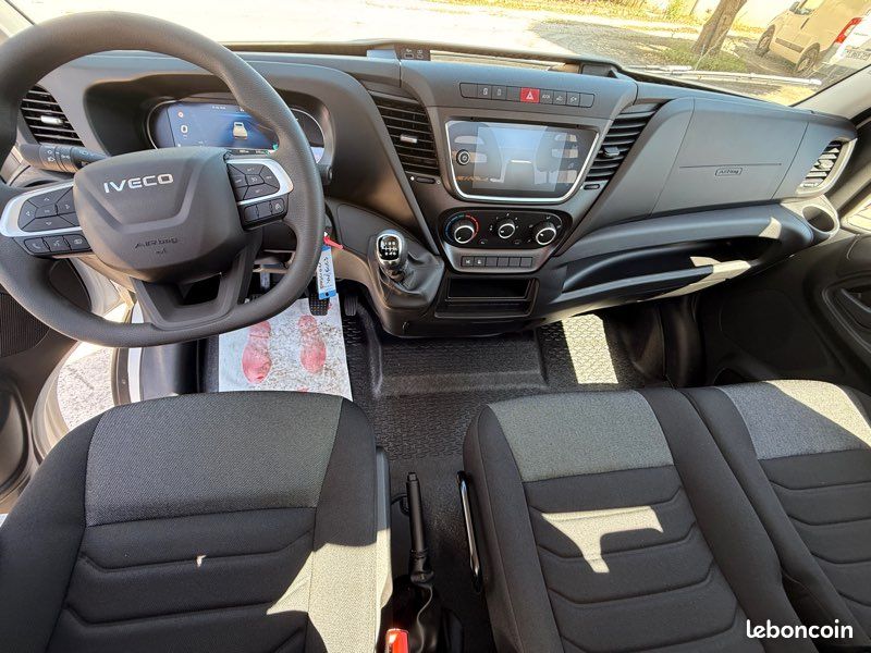 Iveco daily plateau grue Palfinger (image 10)