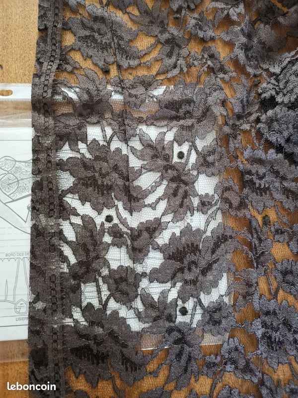 Dentelle + patron robe (image 2)