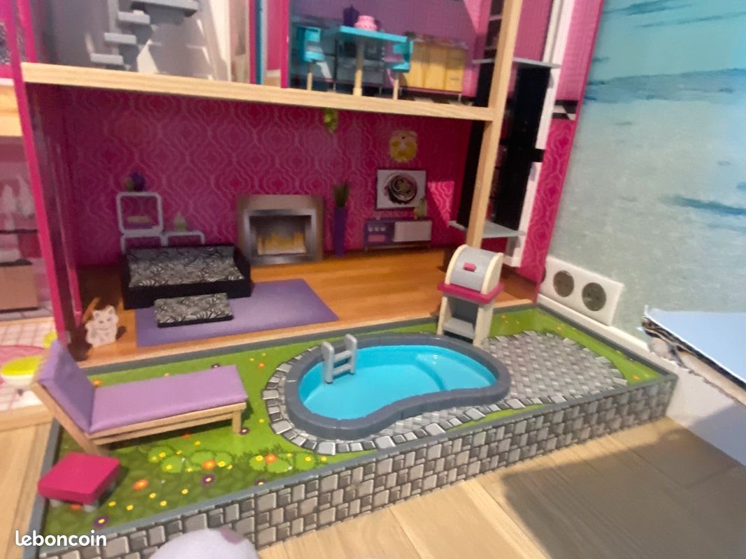 KidKraft Maison de Poupée Sparkle en Bois incluant Accessoires et mobilier avec Un Chat, élévateur, Garage et Piscine pour poupées de 30 cm, Jouet Enfant dès 3 Ans, 65826 KidKraft Maison de Poupée Sparkle en Bois incluant Accessoires et mobilier avec Un Chat, élévateur, Garage et Piscine pour poupées de 30 cm, Jouet Enfant dès 3 Ans, 65826