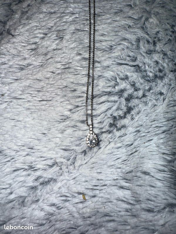 Collier en argent 925 et Oxydes de zirconium (image 1)