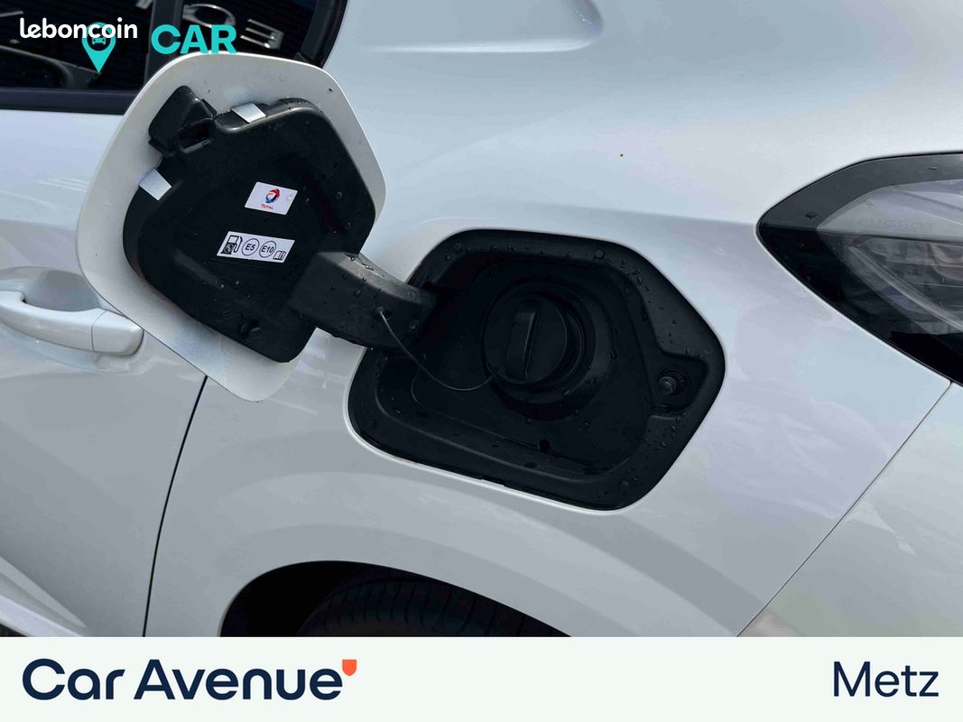 PEUGEOT 208 PureTech 100 S&S BVM6 Allure Pack (image 29)