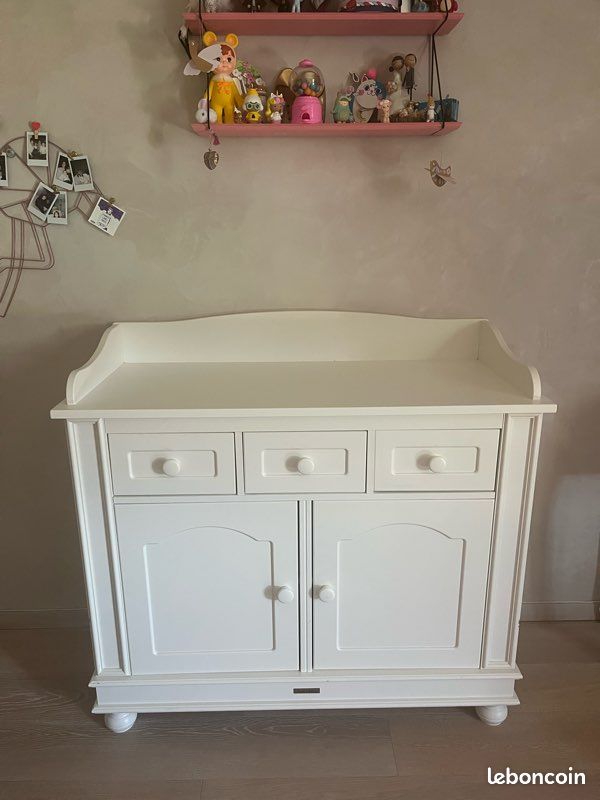 Commode (image 1)