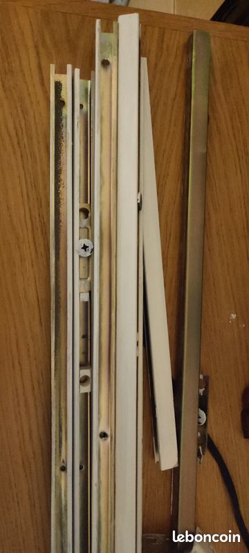 Portes de placard en accordéon (image 1)