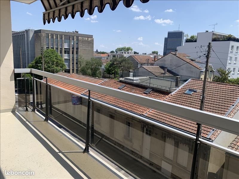 Appartement 3 pièces 77 m² · à Bordeaux · 77 m² · 1 104 €