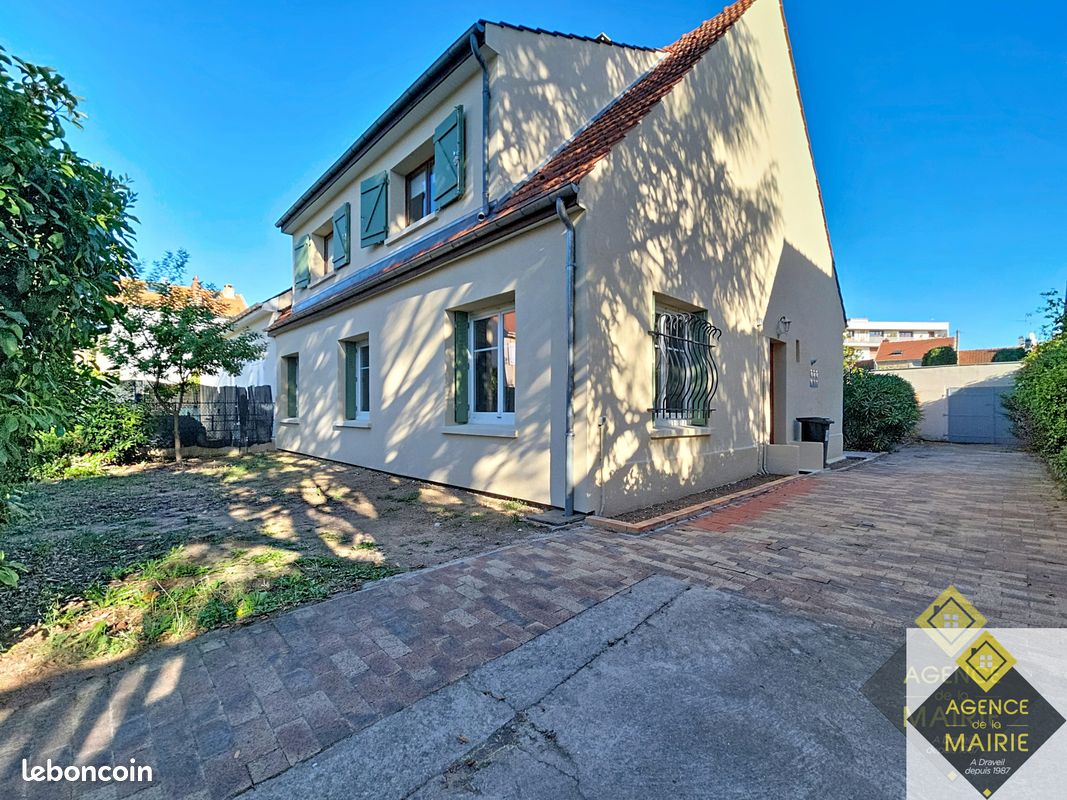 Maison 8 pièces 179 m² · à Draveil · 179 m² · 469 900 €