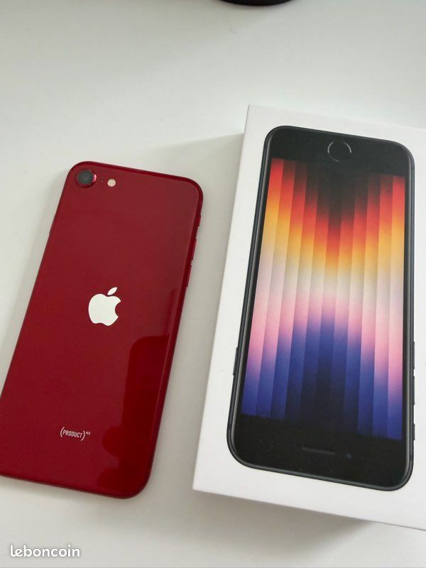 IPhone SE 2022, noir, 64go, quasi neuf - Téléphones & Objets connectés