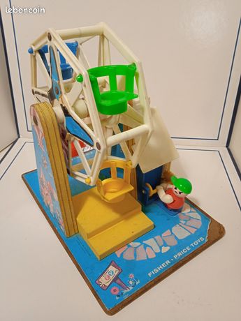 Vintage Fisher Price Giant Screen Music Box 1964 Two Tune TV Works Great
