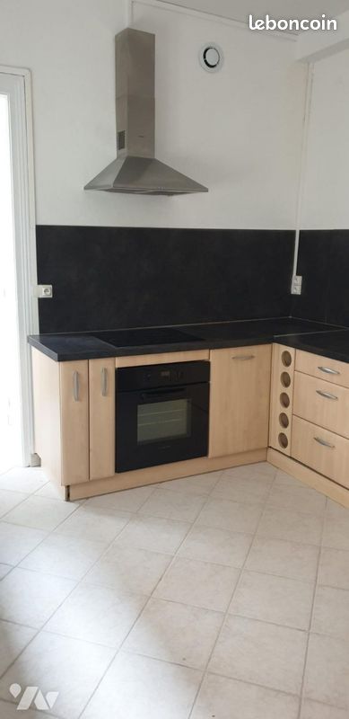 Appartement 1 pièce(s) 35 m²à louer Saint-quentin