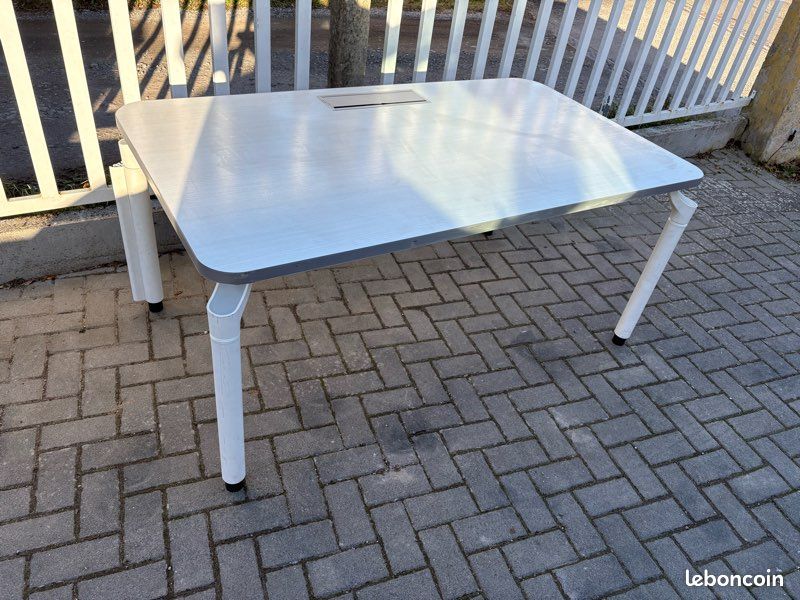 Bureau professionnel (image 1)