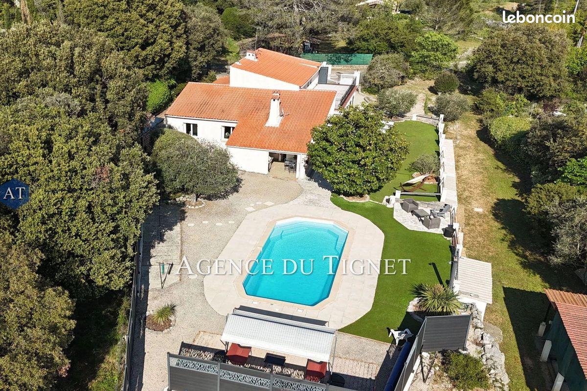 Maison 5 pièces 126 m² · au Tignet · 126 m² · 599 000 €