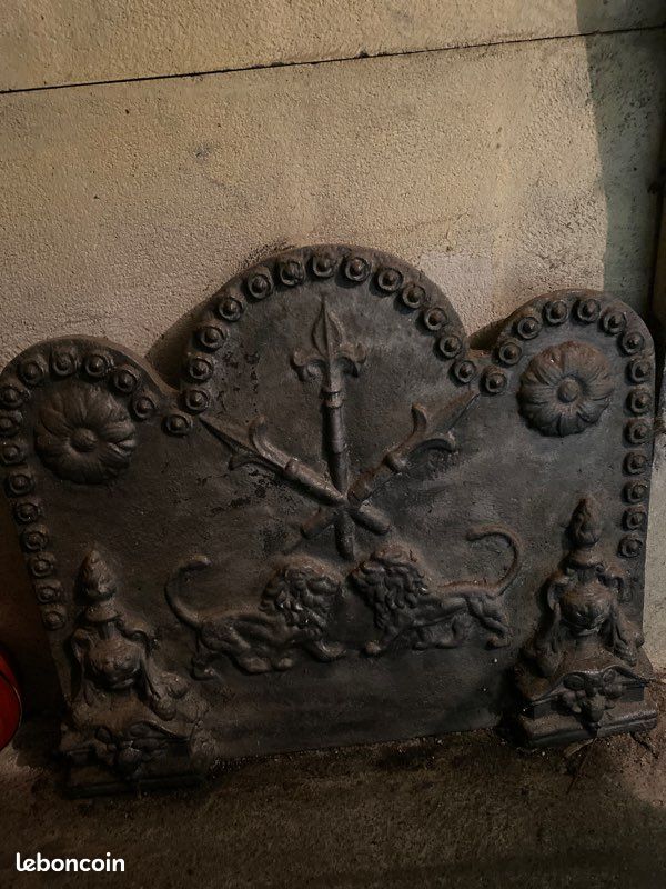 Plaque de cheminée (image 1)