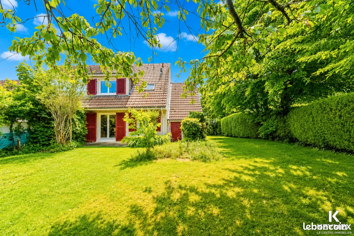 Maison 5 pièces 90 m² · à Saint-Martin-du-Tertre · 90 m² · 289 900 €