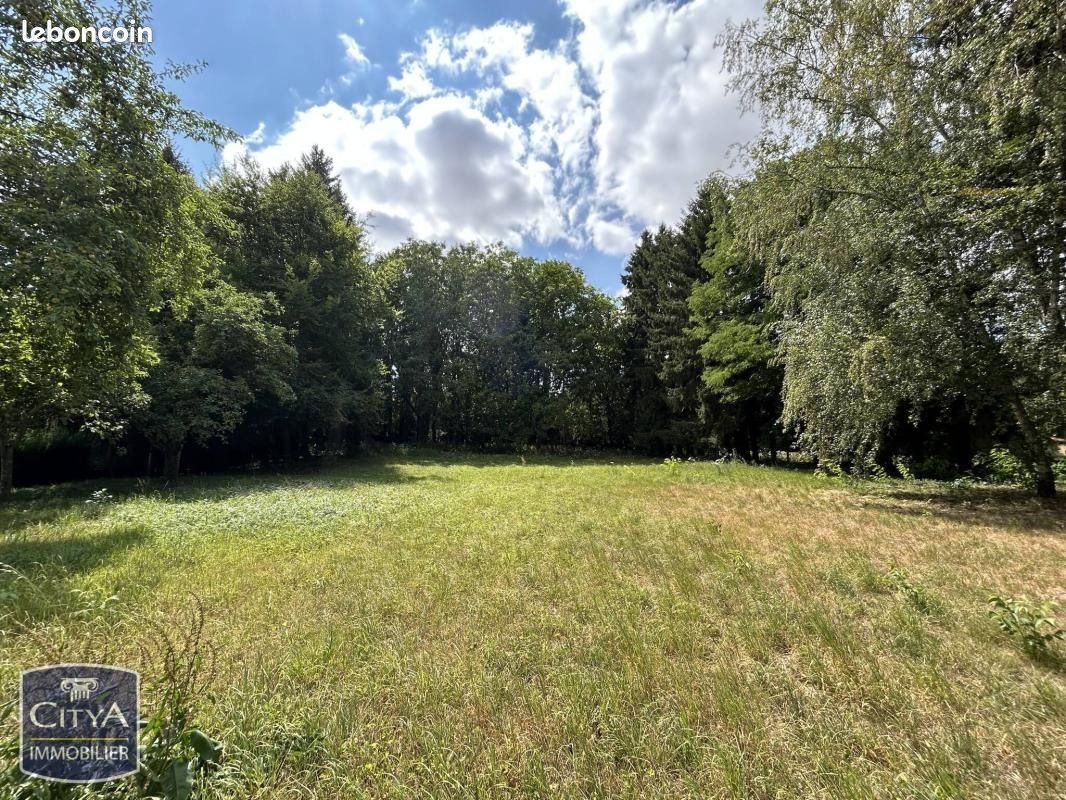 Terrain Beauvais · 44 500 €