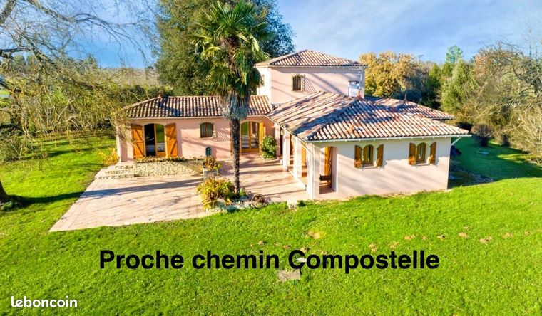 Villa 7 pièces 148 m²