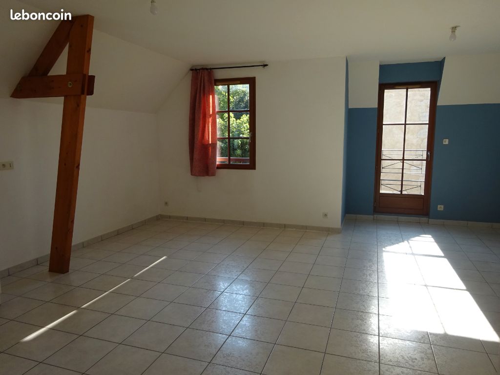 Appartement 2 pièces 50 m² · à La Ferté-Bernard · 50 m² · 490 €